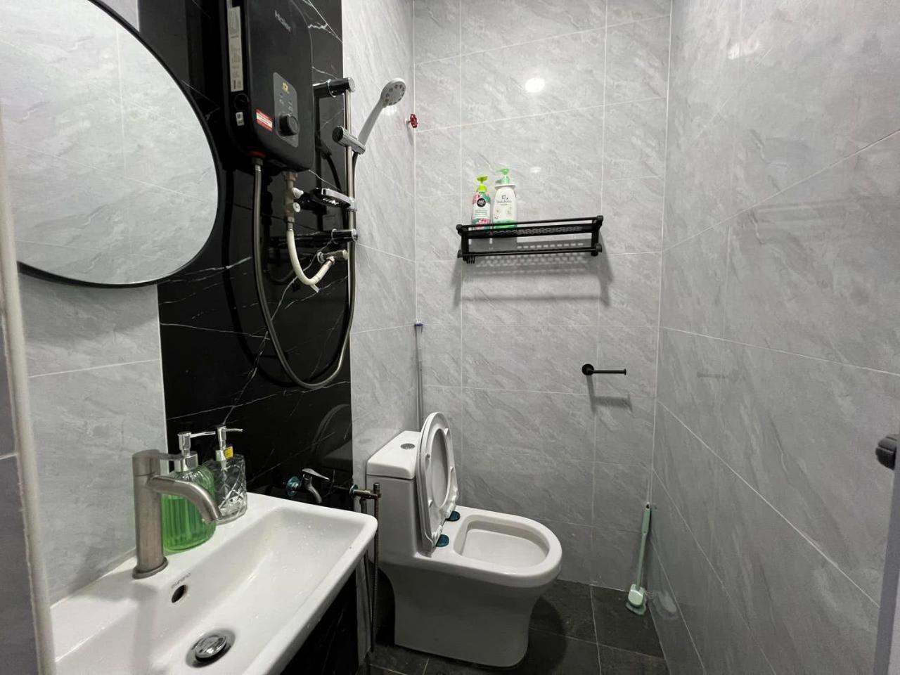Rusa 2pax 1min Ksl Jchome By Mwm Apartment